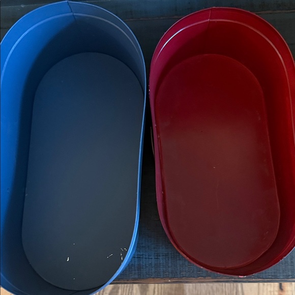 Colorful Stackable/ Nesting Storage Tins - Picture 7 of 9